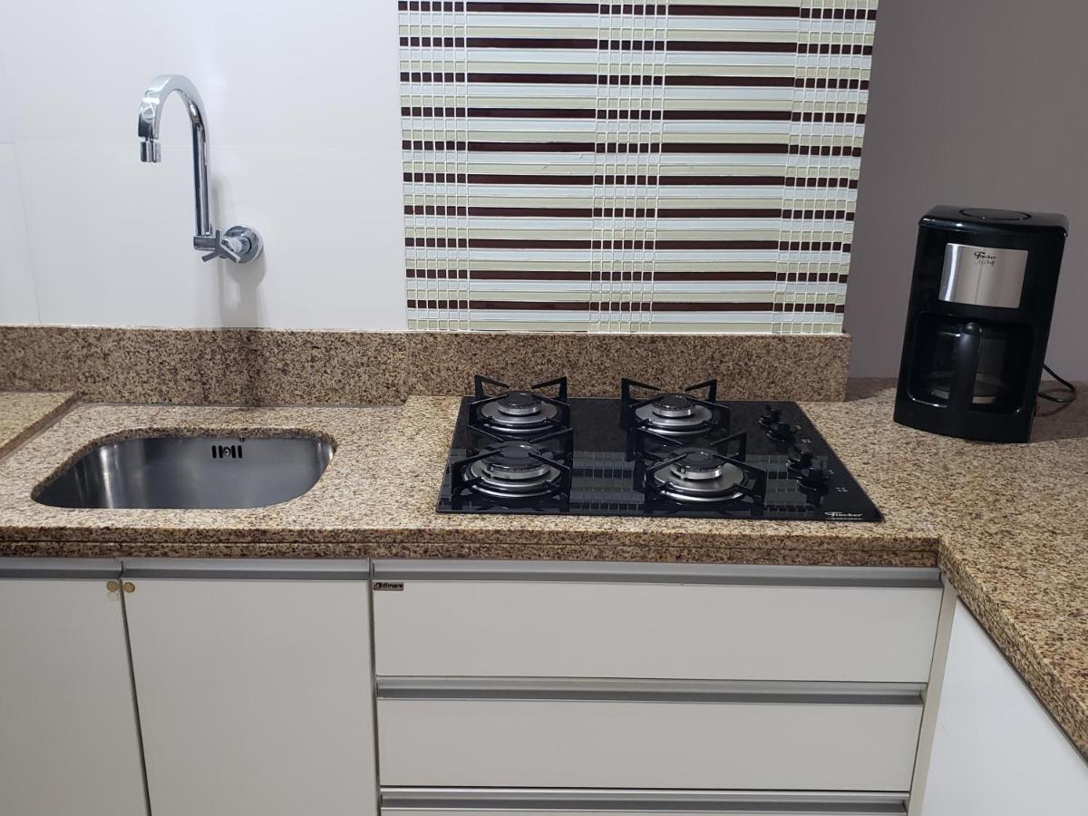 Apartamento No Alto Com Estacionamento E Wi-Fi Appartement Teresópolis Buitenkant foto
