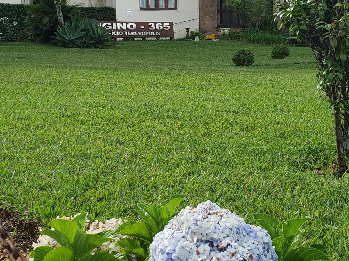 Apartamento No Alto Com Estacionamento E Wi-Fi Appartement Teresópolis Buitenkant foto